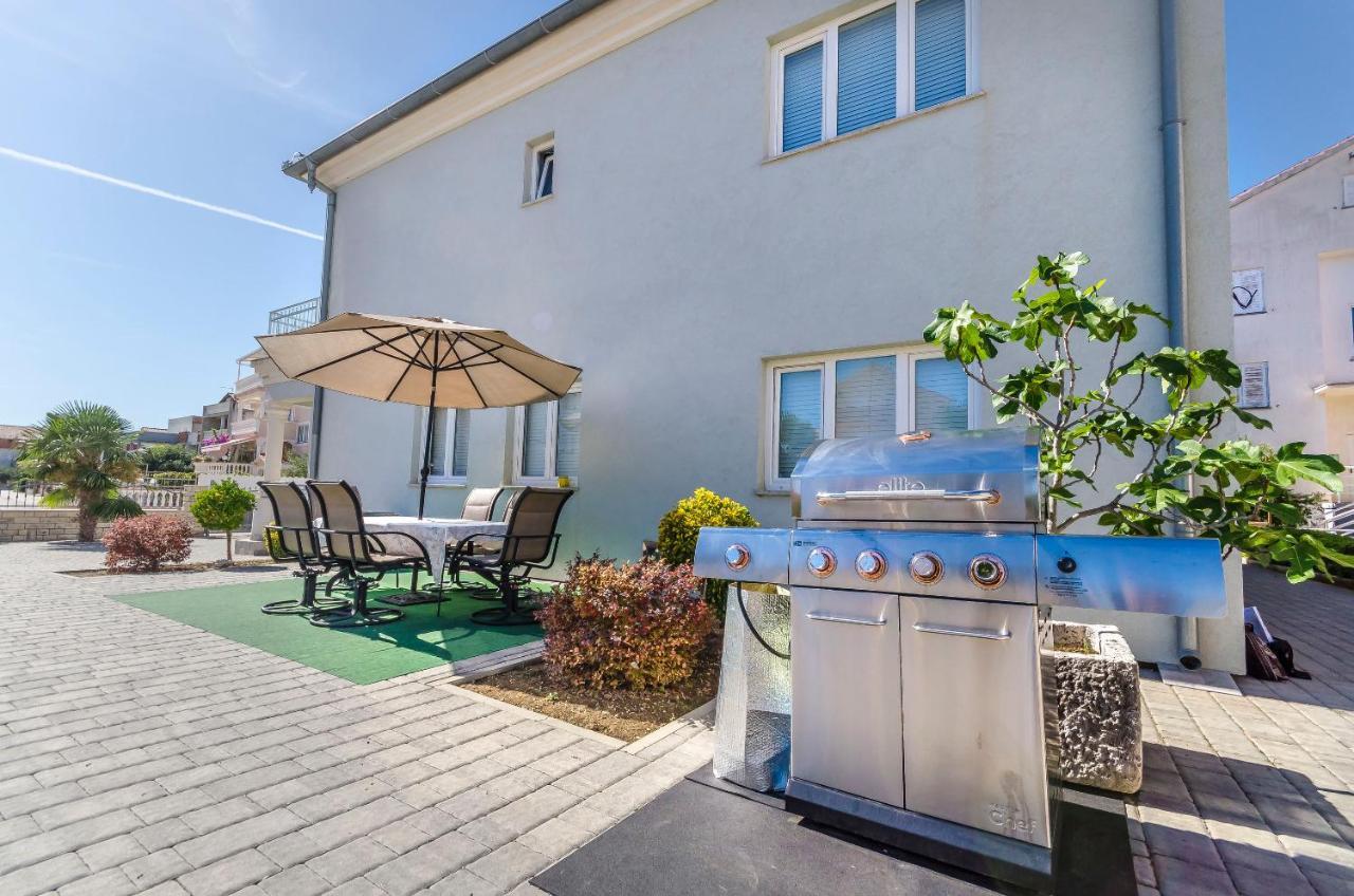 Apartment Canada Dream Vacation Srima Exterior foto