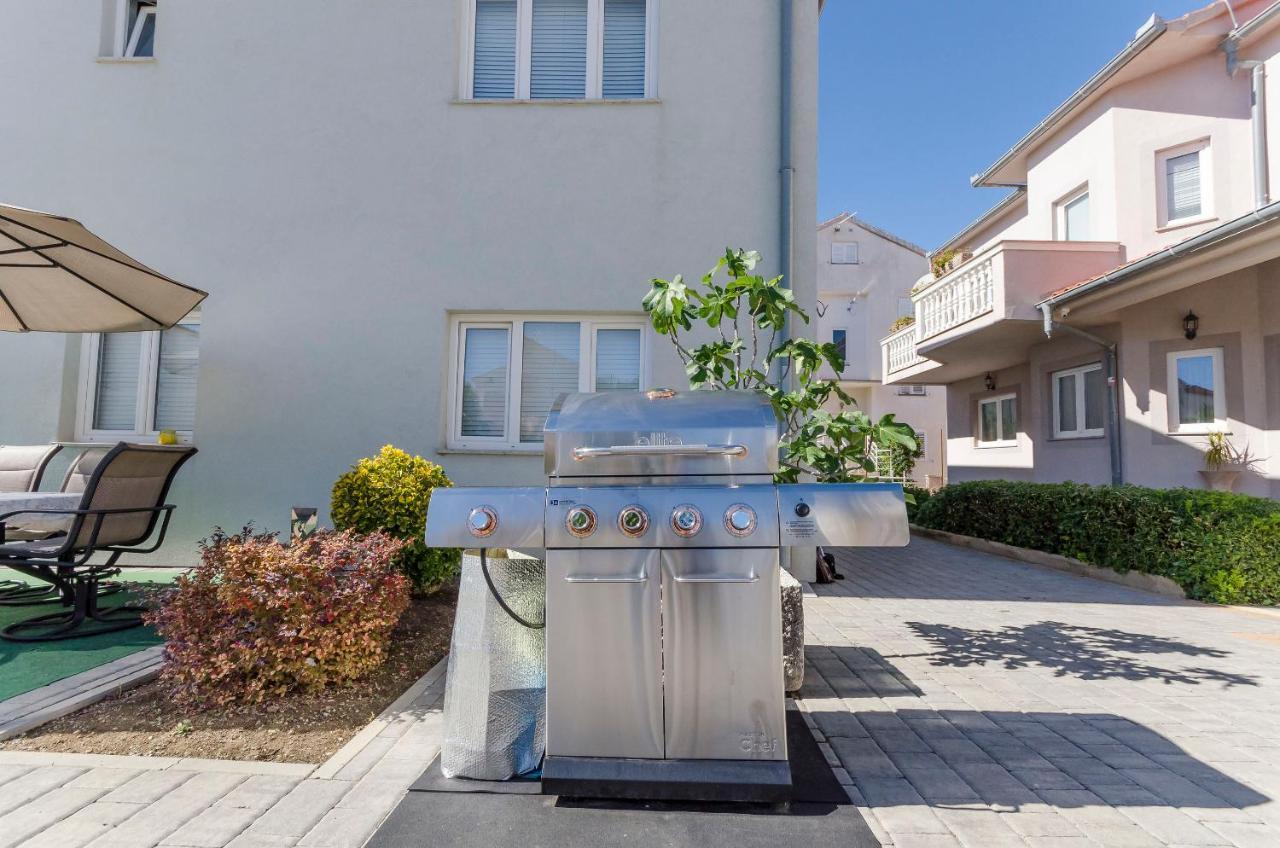 Apartment Canada Dream Vacation Srima Exterior foto